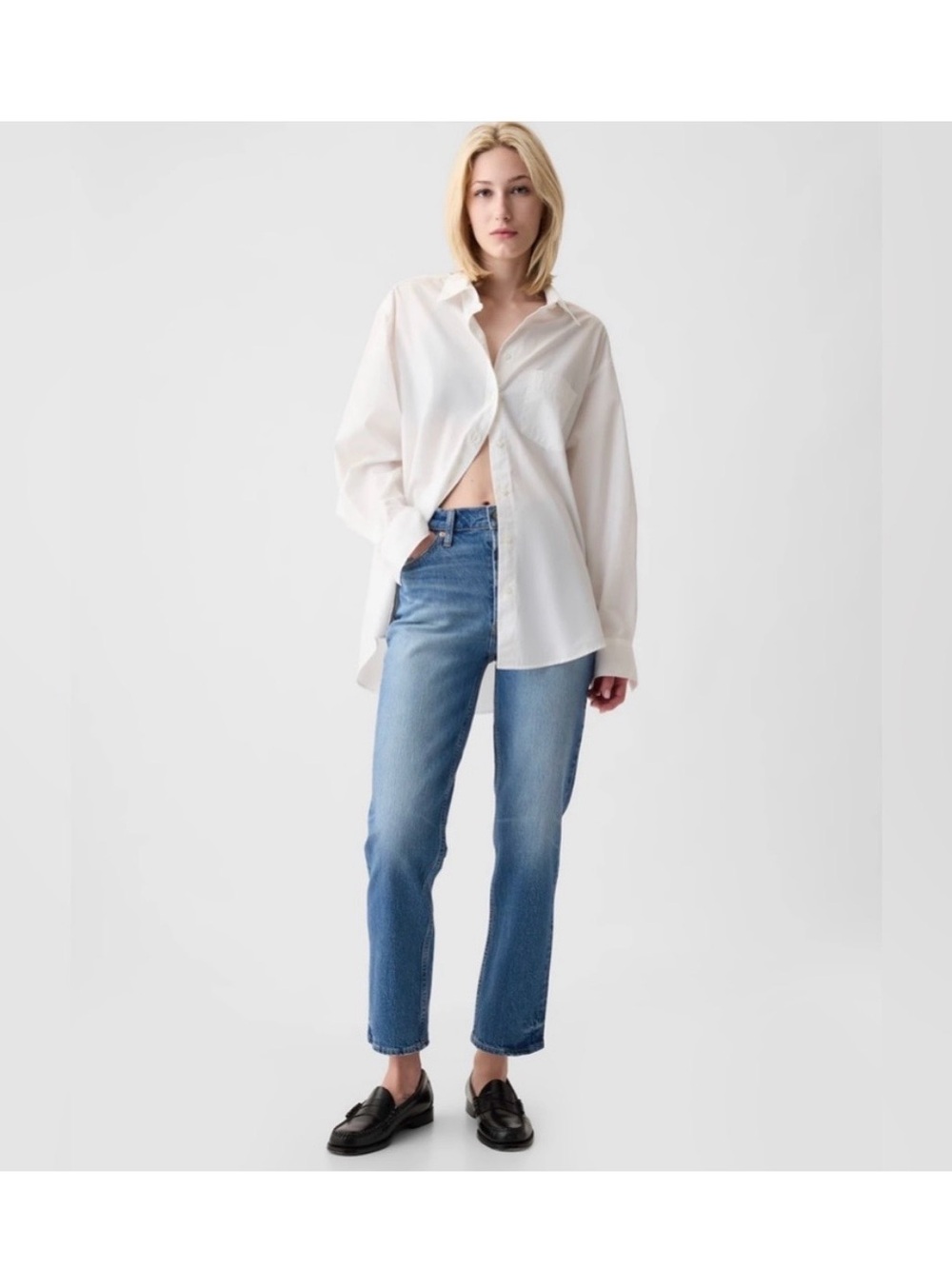GAP Cheeky Straight-Leg Highrise Denim Jeans in Light/Medium-Blue Wash 31